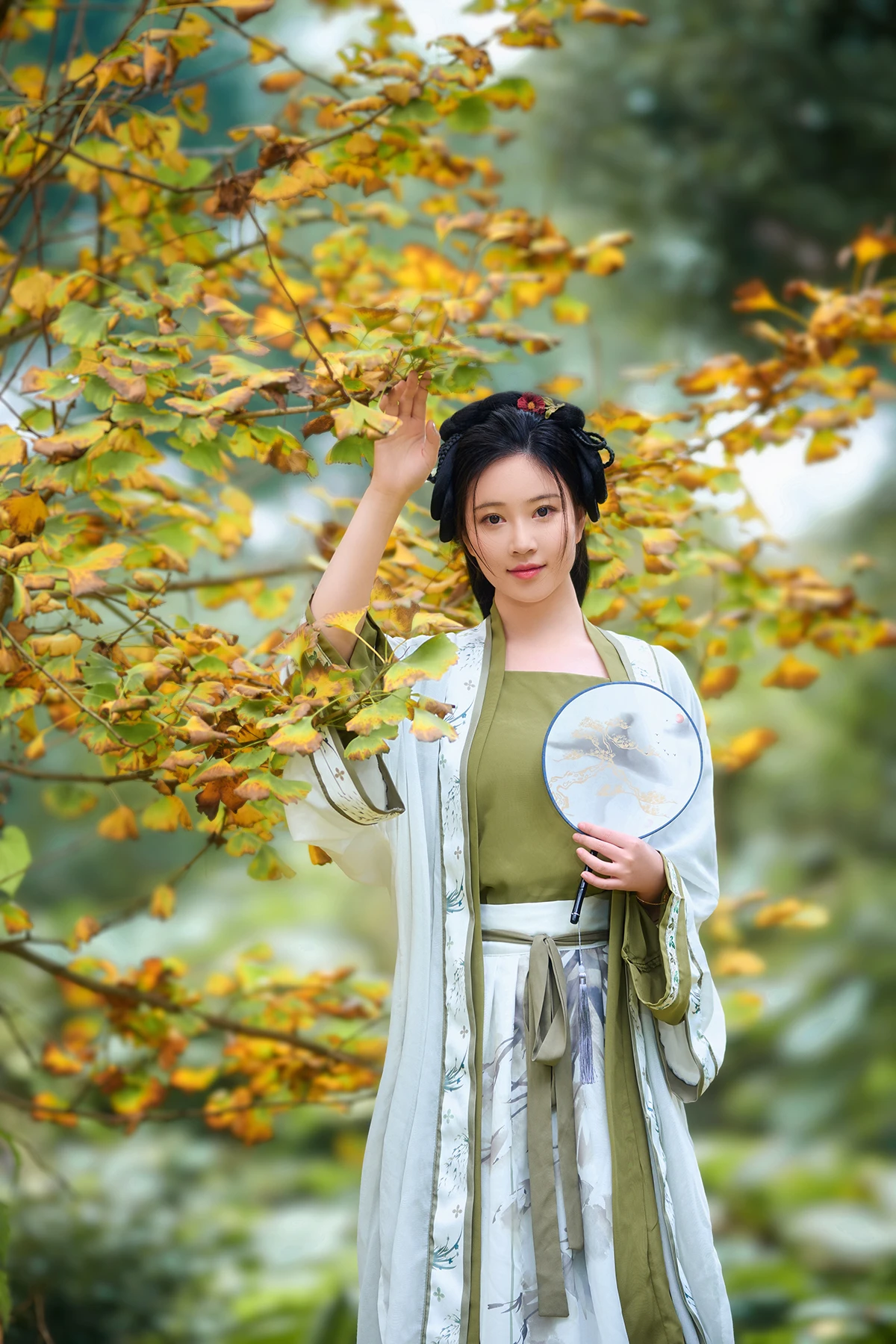 年年Nnian – 秋兮