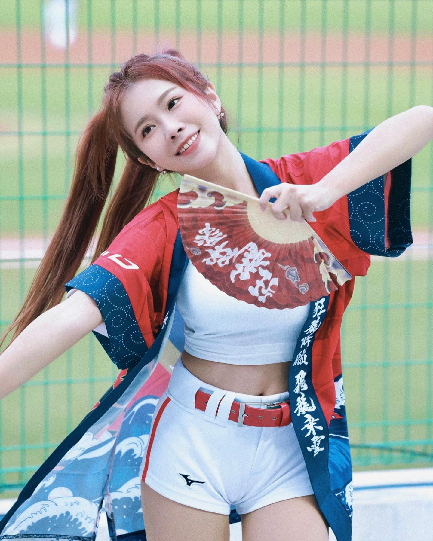 味全龙啦啦队正妹赖可