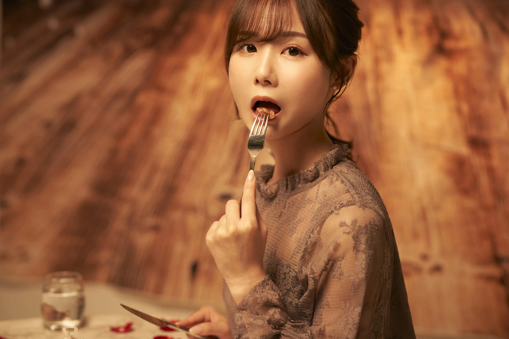 miru坂道美琉写真图