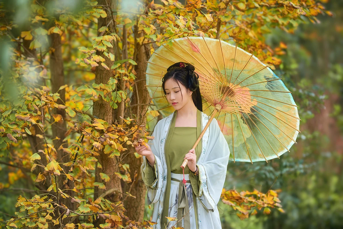 年年Nnian – 秋兮