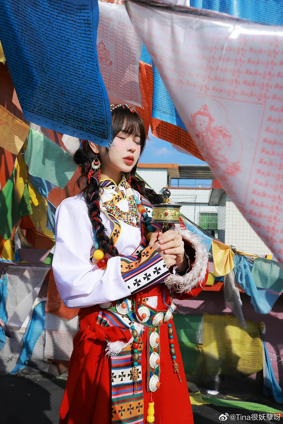 人若如初初若世，天地我心空灵境!