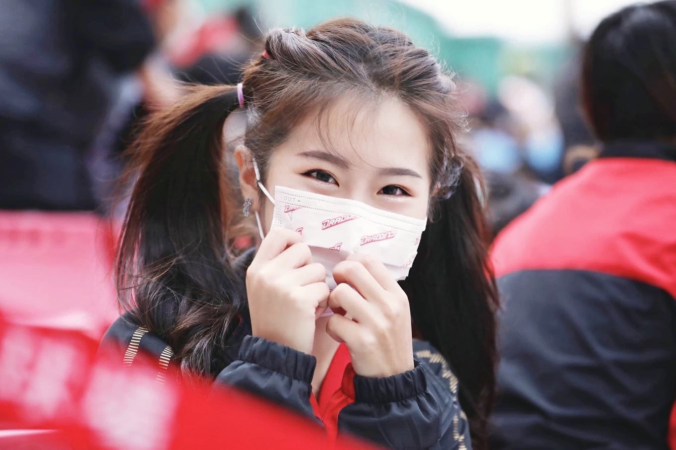 味全龙啦啦队正妹赖可