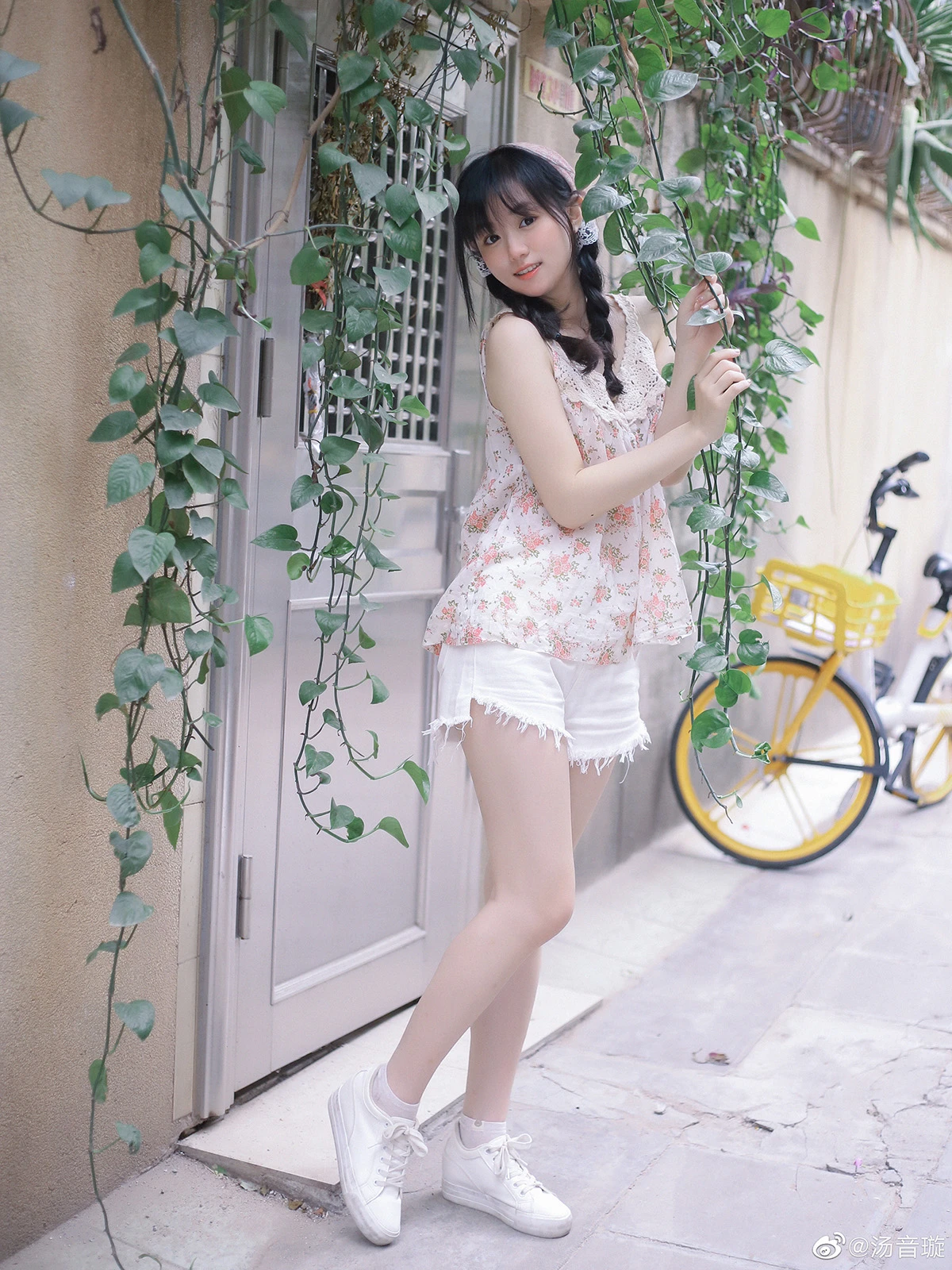 一颦一笑很倾城